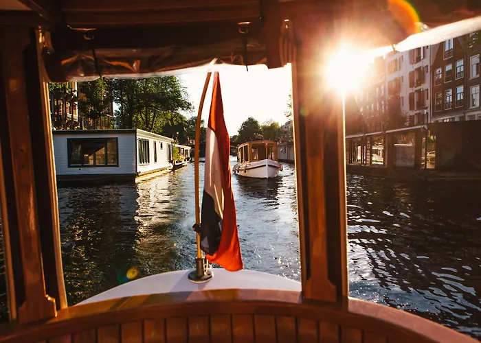 The Dylan - The Leading Of The World 5*