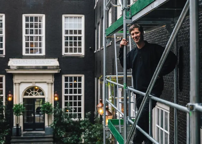 The Dylan - The Leading Of The World